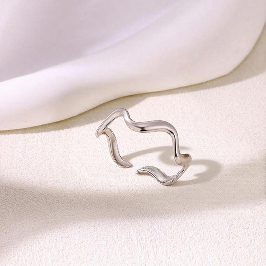 Savannah wave adjustable ring