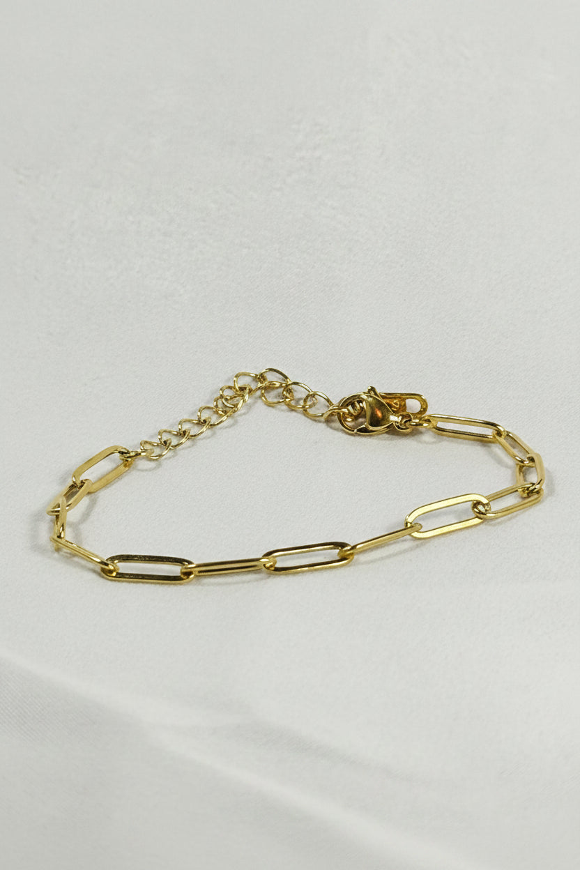 Harper paper chain bracelet
