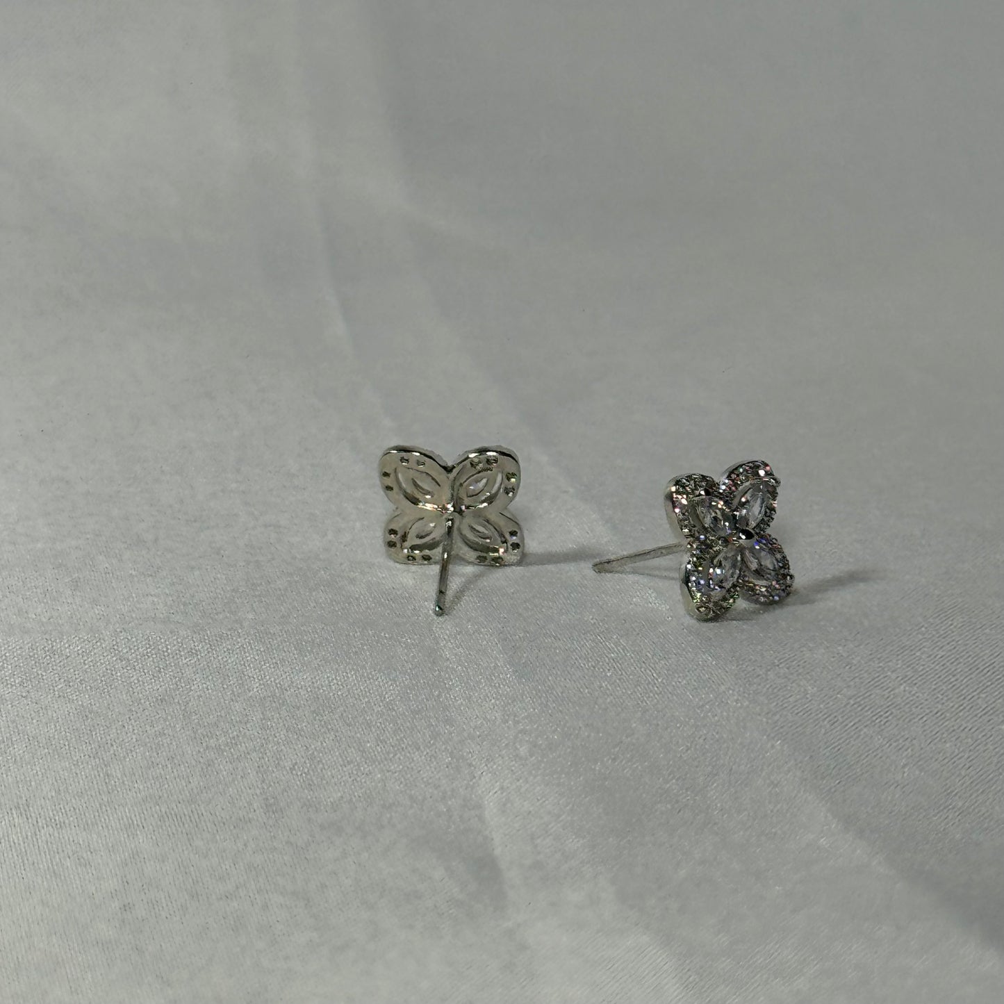 Celeste flower zircon stud earrings