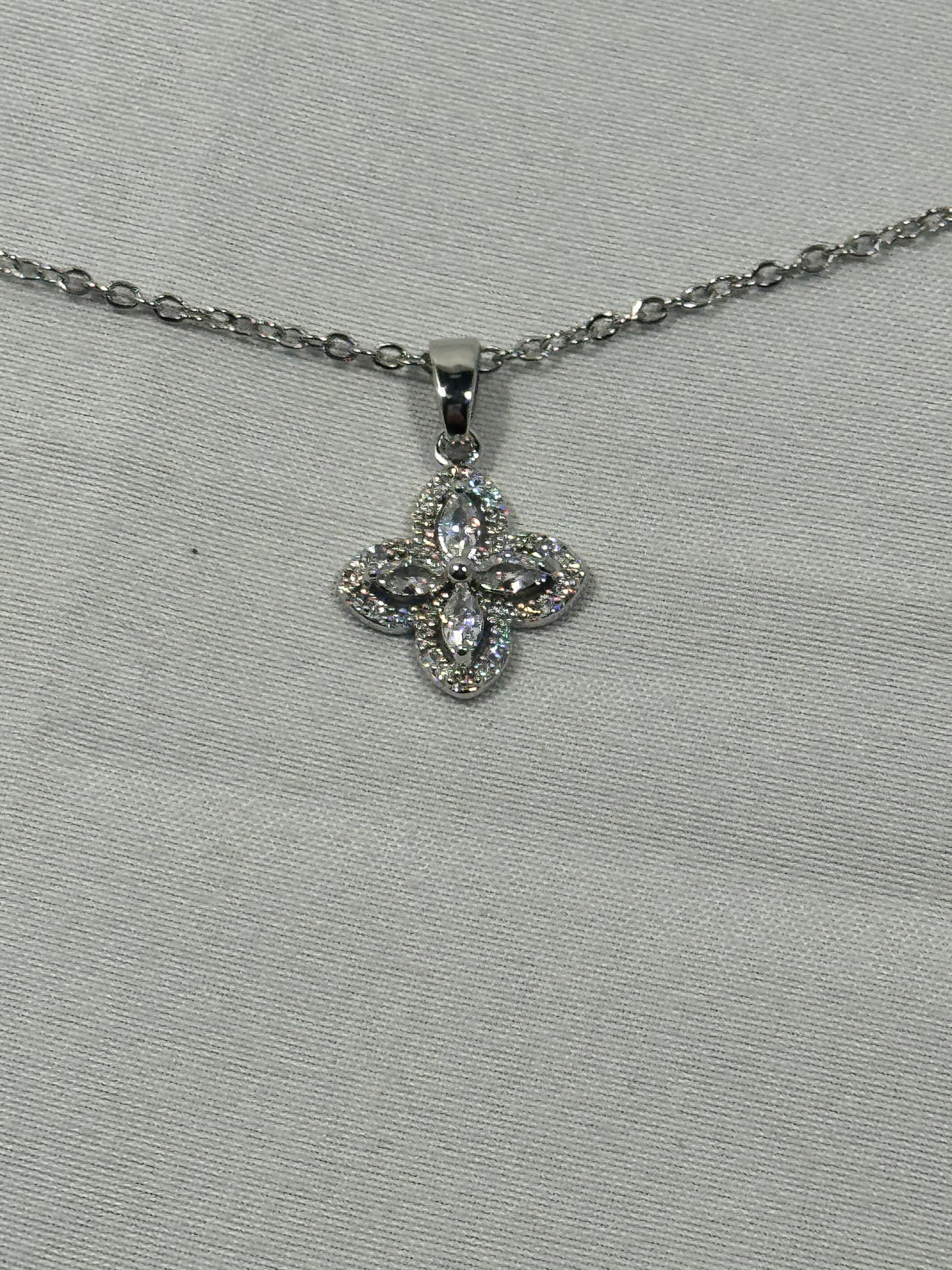 Celeste flower zircon necklace